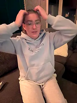 xX HotCouple Xx online show from 11/16/25, 06:45