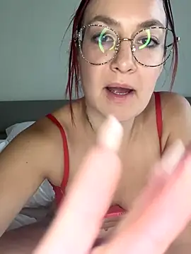 ladoucedu34 online show from 11/10/25, 01:16