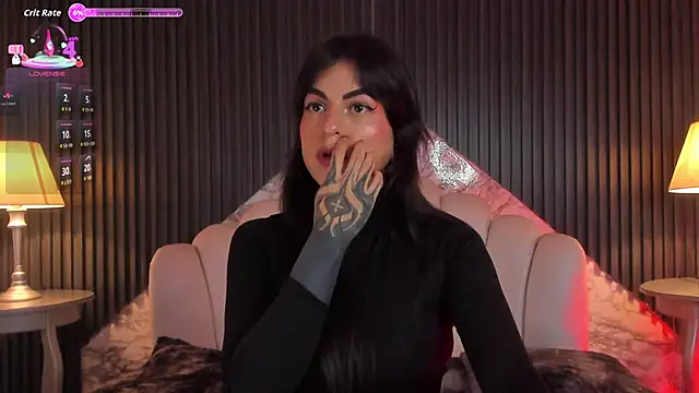 Snapshot of MeganDraco_ chatting on 09/15/25, 12:38 MeganDraco online show from 09/15/25, 12:38