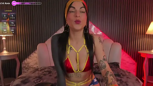 Snapshot of MeganDraco_ chatting on 10/31/25, 12:46 MeganDraco online show from 10/31/25, 12:46