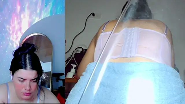 Snapshot of Tamaraa_wet chatting on 06/22/26, 04:42 Tamaraa wet online show from 06/22/26, 04:42