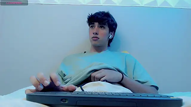 Jake tripp online show from 10/15/25, 04:33