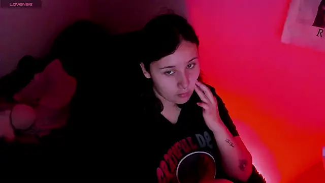 bonnie moon  online show from 05/07/26, 08:01