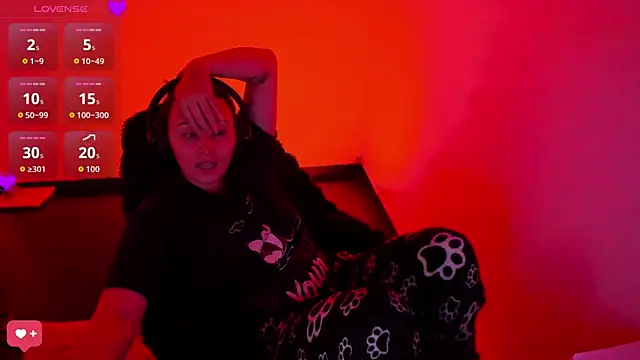 bonnie moon  online show from 03/27/26, 08:21