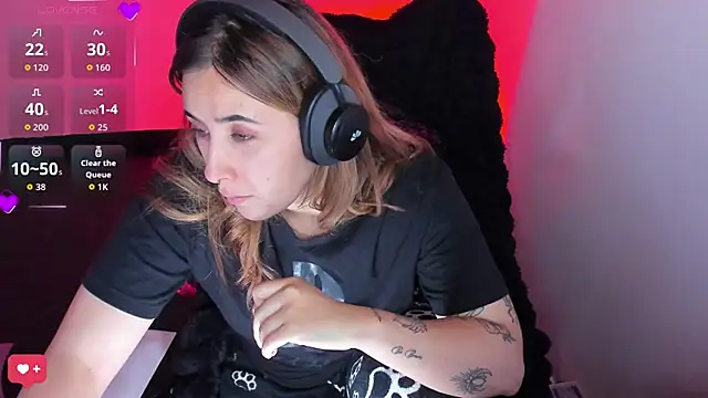 bonnie moon  online show from 02/11/26, 09:36