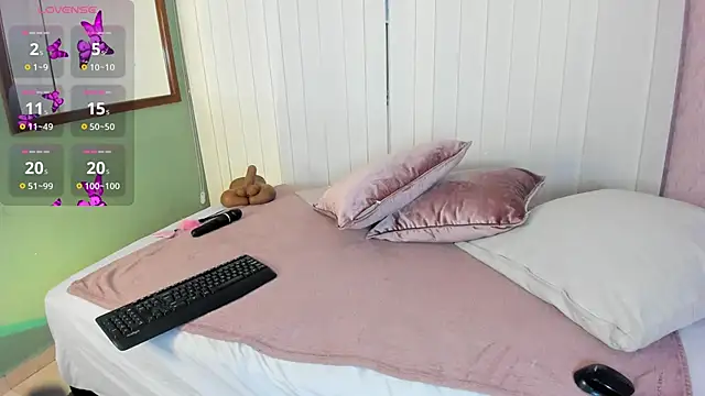 Paiige peach online show from 03/28/26, 12:50