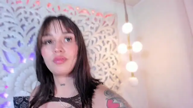 Kayla stern  online show from 12/13/25, 08:04