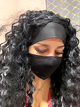 mari layali online show from 12/22/25, 09:37