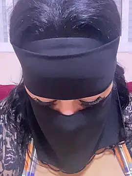Snapshot of mari_layali chatting on 03/19/25, 01:10 mari layali online show from 03/19/25, 01:10