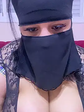 Snapshot of mari_layali chatting on 02/25/25, 03:20 mari layali online show from 02/25/25, 03:20