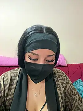 mari layali online show from 04/13/26, 09:52