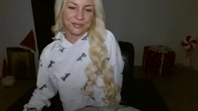 JuicyJanexo online show from 12/23/25, 05:51