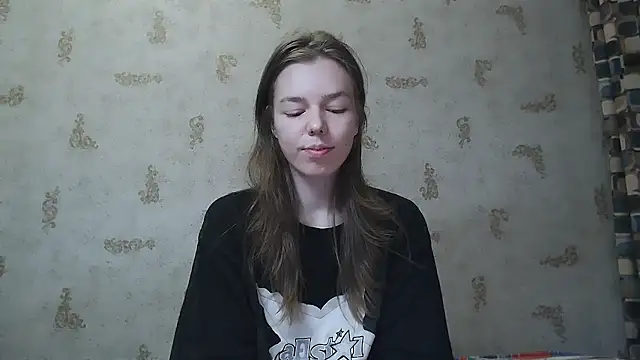 Snapshot of Tina_Tayllor chatting on 10/14/25, 05:24 Tina Tayllor online show from 10/14/25, 05:24