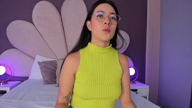 Snapshot of Susa1userma_ chatting on 06/03/26, 11:33 Susa1userma online show from 06/03/26, 11:33