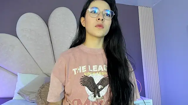 Snapshot of Susa1userma_ chatting on 04/17/26, 11:57 Susa1userma online show from 04/17/26, 11:57