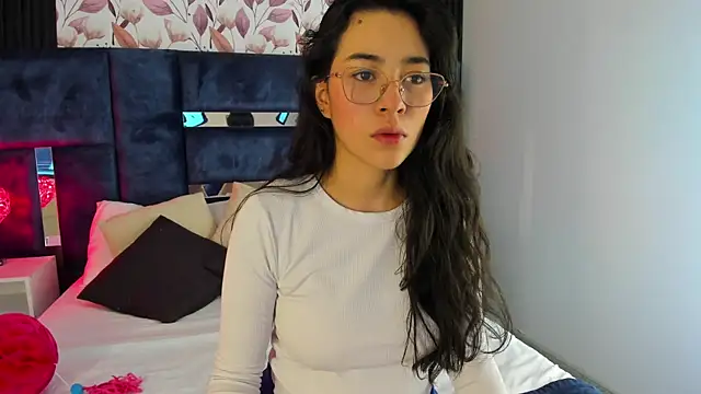 Snapshot of Susa1userma_ chatting on 06/16/26, 11:43 Susa1userma online show from 06/16/26, 11:43