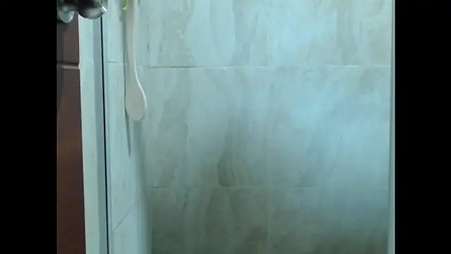 Snapshot of Paul_Lear chatting on 01/04/25, 01:52 Paul Lear online show from 01/04/25, 01:52
