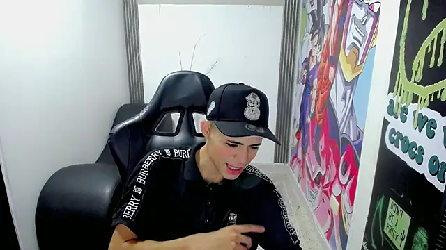 Snapshot of bby_santi chatting on 01/28/25, 12:54 bby santi online show from 01/28/25, 12:54