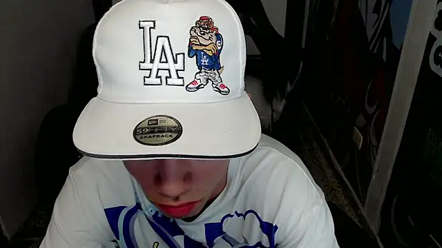 Snapshot of bby_santi chatting on 02/13/25, 07:21 bby santi online show from 02/13/25, 07:21