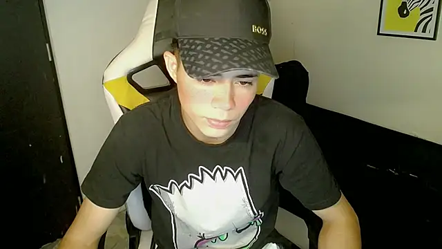 Snapshot of bby_santi chatting on 10/15/25, 02:03 bby santi online show from 10/15/25, 02:03