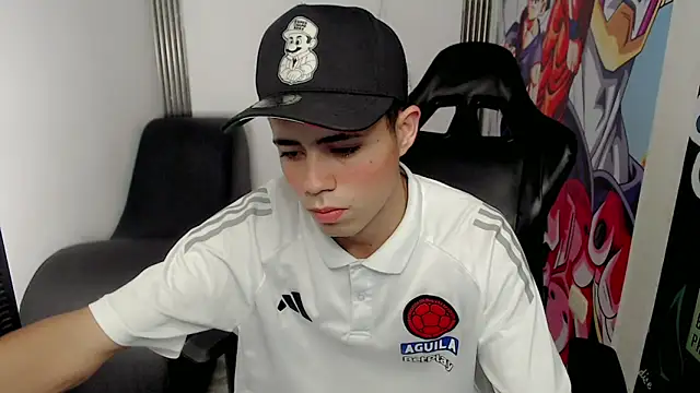 Snapshot of bby_santi chatting on 02/14/25, 07:44 bby santi online show from 02/14/25, 07:44