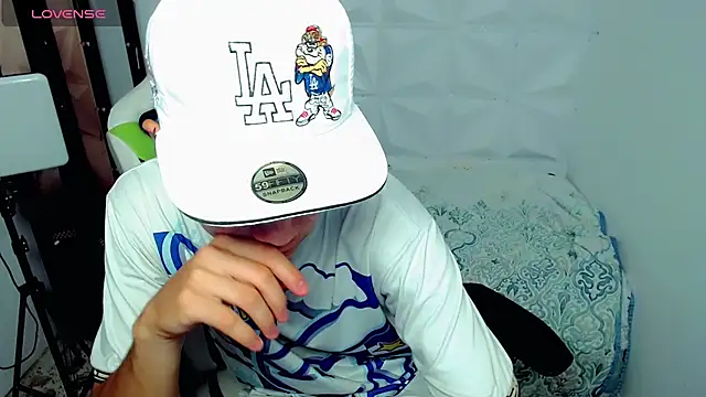 Snapshot of bby_santi chatting on 12/05/24, 12:50 bby santi online show from 12/05/24, 12:50