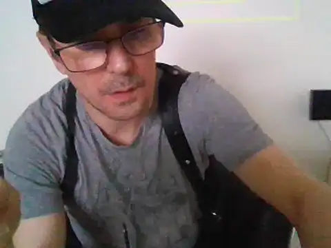 Snapshot of Minm666 chatting on 02/04/25, 03:11 Minm666 online show from 02/04/25, 03:11