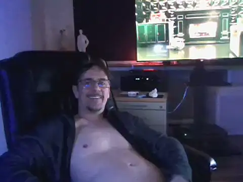 Snapshot of Minm666 chatting on 12/21/24, 10:40 Minm666 online show from 12/21/24, 10:40