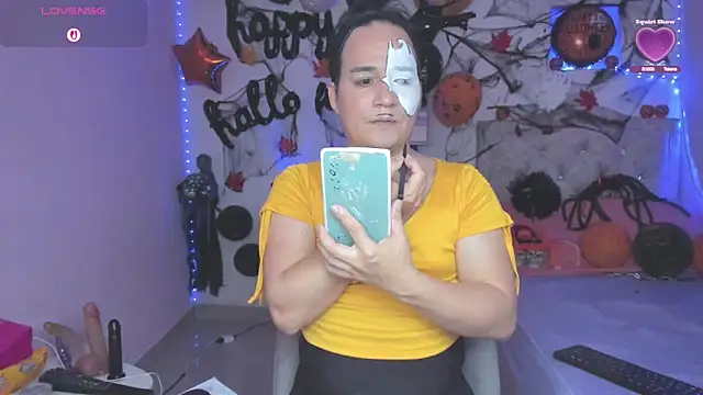 tania lucia1 online show from 10/28/25, 09:14