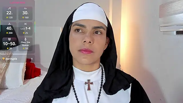 ClaraMariaMon online show from 11/25/25, 05:57