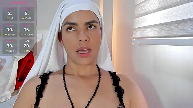 ClaraMariaMon online show from 11/12/25, 05:39