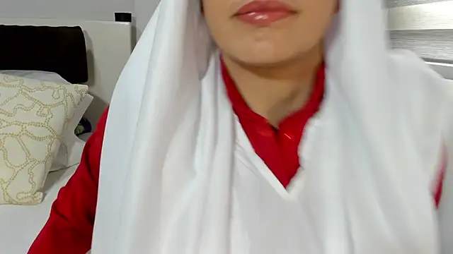 ClaraMariaMon online show from 05/29/26, 04:13