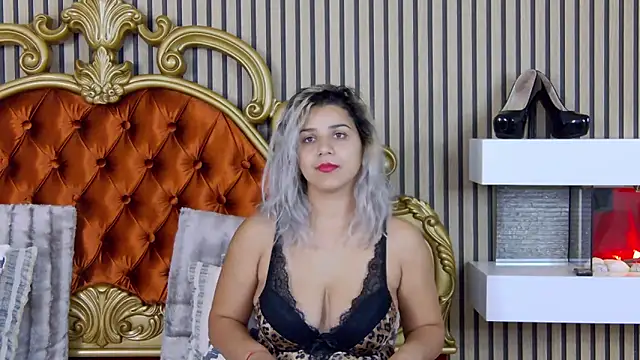 Snapshot of SweetMissXXX chatting on 10/16/25, 06:32 SweetMissXXX online show from 10/16/25, 06:32