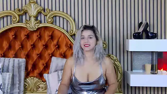 Snapshot of SweetMissXXX chatting on 10/18/25, 07:32 SweetMissXXX online show from 10/18/25, 07:32