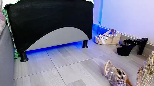 sara-bbc-dominant online show from 10/24/25, 11:04