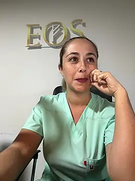 Snapshot of CamilaWishes chatting on 12/14/24, 05:18 CamilaWishes online show from 12/14/24, 05:18