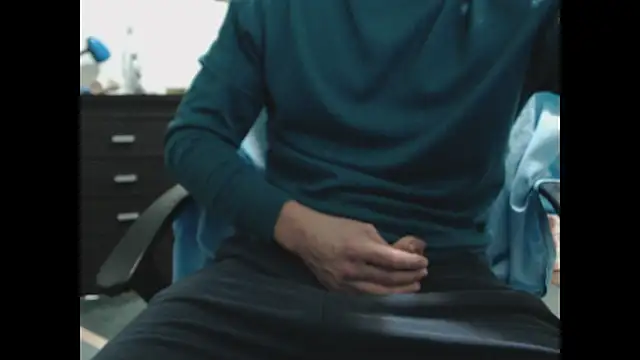 sexualtensionrelation online show from 12/13/25, 08:04