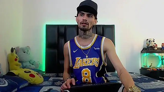 Snapshot of Brutal_Sex_Fucking chatting on 06/20/26, 02:00 Brutal Sex Fucking online show from 06/20/26, 02:00