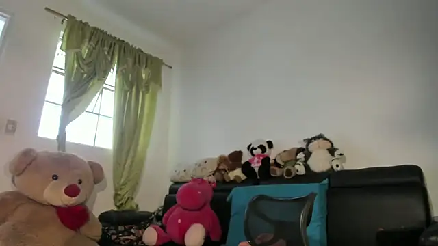 jennifer ts online show from 02/11/26, 06:41