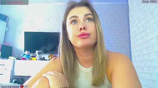 SuchCute online show from 03/23/25, 05:21