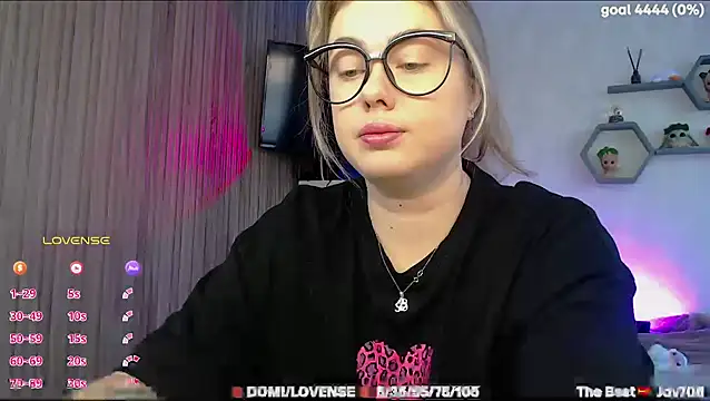 SuchCute online show from 02/19/26, 03:03