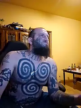 Snapshot of TattooedDick92 chatting on 01/08/25, 10:06 TattooedDick92 online show from 01/08/25, 10:06