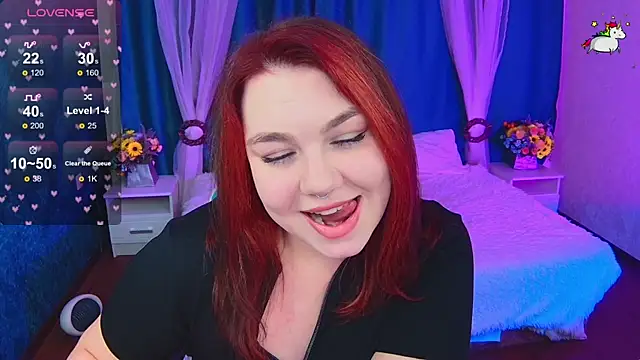 Snapshot of Lilumytrend chatting on 11/18/25, 12:19 Lilumytrend online show from 11/18/25, 12:19