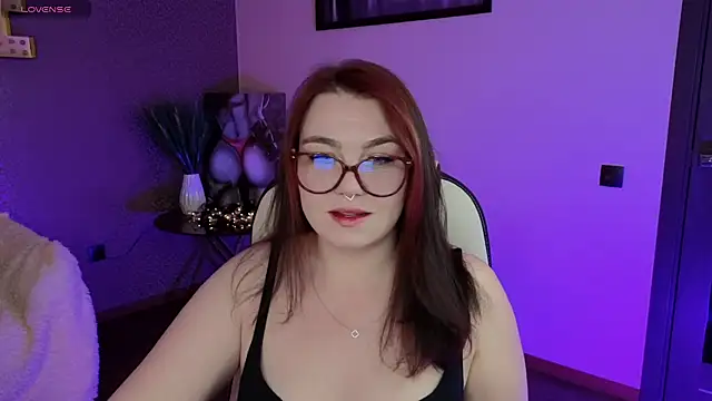 Snapshot of Lilumytrend chatting on 03/12/25, 12:15 Lilumytrend online show from 03/12/25, 12:15