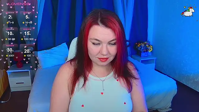 Snapshot of Lilumytrend chatting on 09/16/25, 12:06 Lilumytrend online show from 09/16/25, 12:06