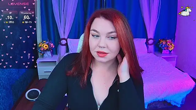 Snapshot of Lilumytrend chatting on 11/20/25, 10:49 Lilumytrend online show from 11/20/25, 10:49