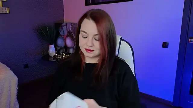 Snapshot of Lilumytrend chatting on 03/20/25, 12:22 Lilumytrend online show from 03/20/25, 12:22