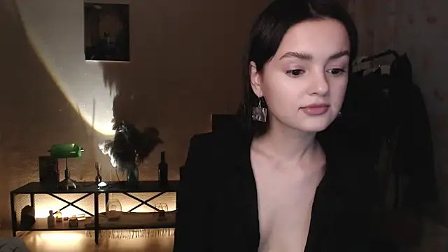 Snapshot of CuteRuby99 chatting on 10/08/25, 01:23 CuteRuby99 online show from 10/08/25, 01:23