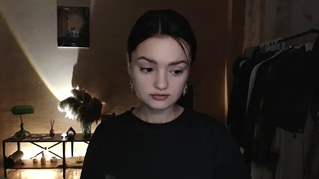 CuteRuby99 online show from 11/09/25, 04:33