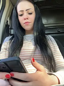 Snapshot of Highschoolpussy chatting on 03/21/25, 12:50 Highschoolpussy online show from 03/21/25, 12:50